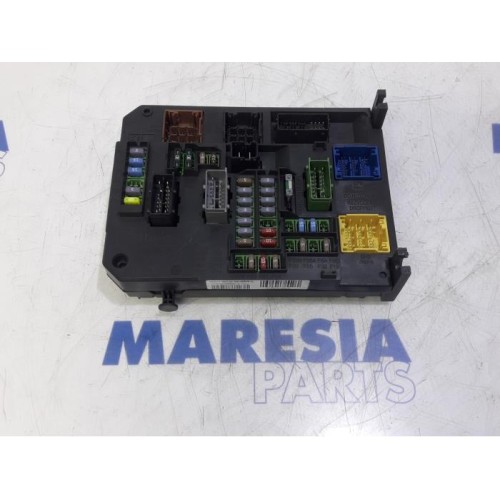 Peugeot - 508 - Fuse box