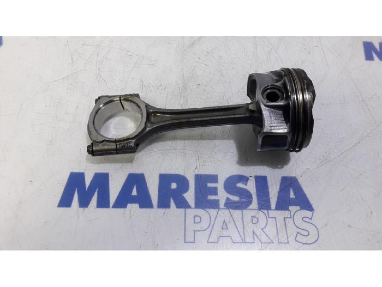 Peugeot - 2008 - Piston