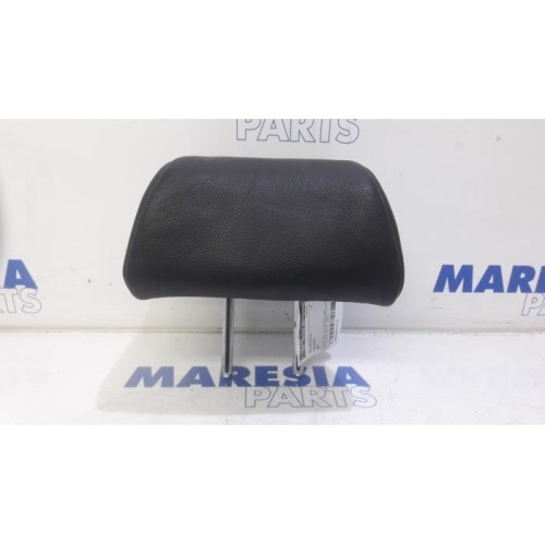 Peugeot - 207 - Headrest