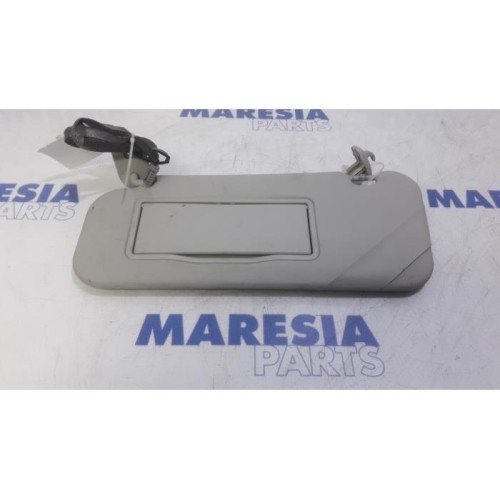 Peugeot - 207 - Sun visor