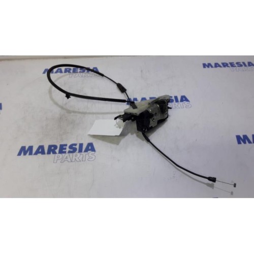 Peugeot - 207 - Door lock mechanism 2-door, right