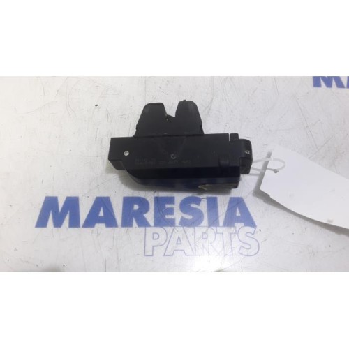 Citroen - C3 - Tailgate lock mechanism