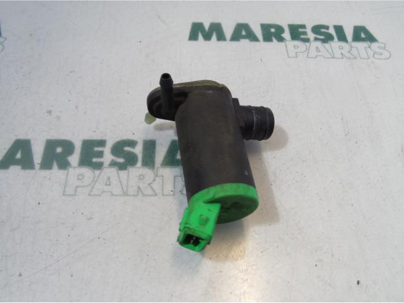 Peugeot - 206 - Scheibensprüherpumpe vorne