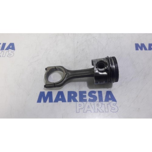Peugeot - Partner - Piston