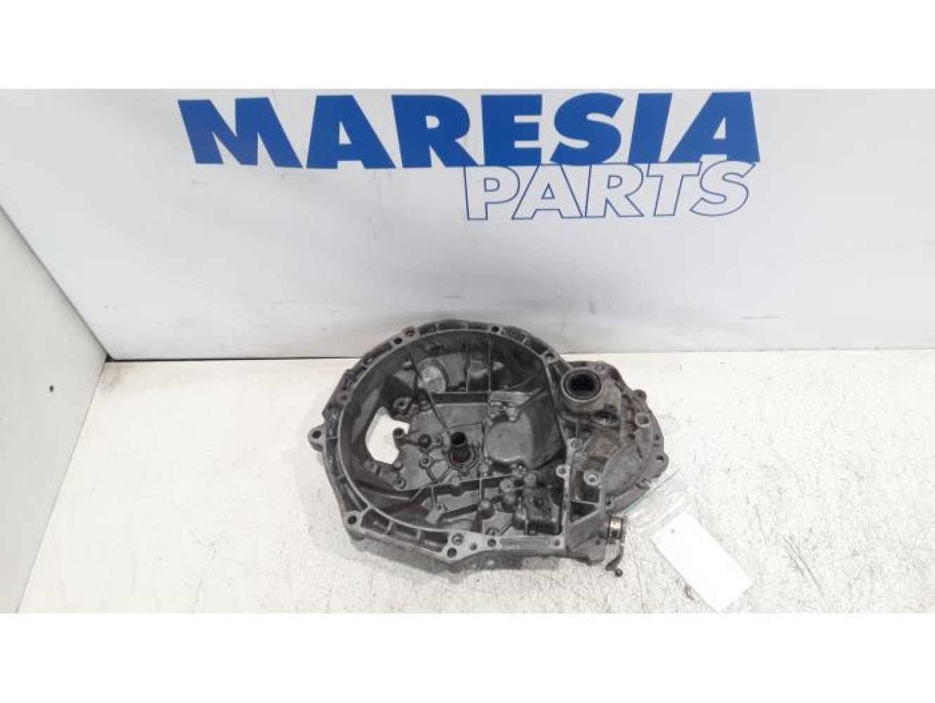 Peugeot - 207 - Gearbox casing