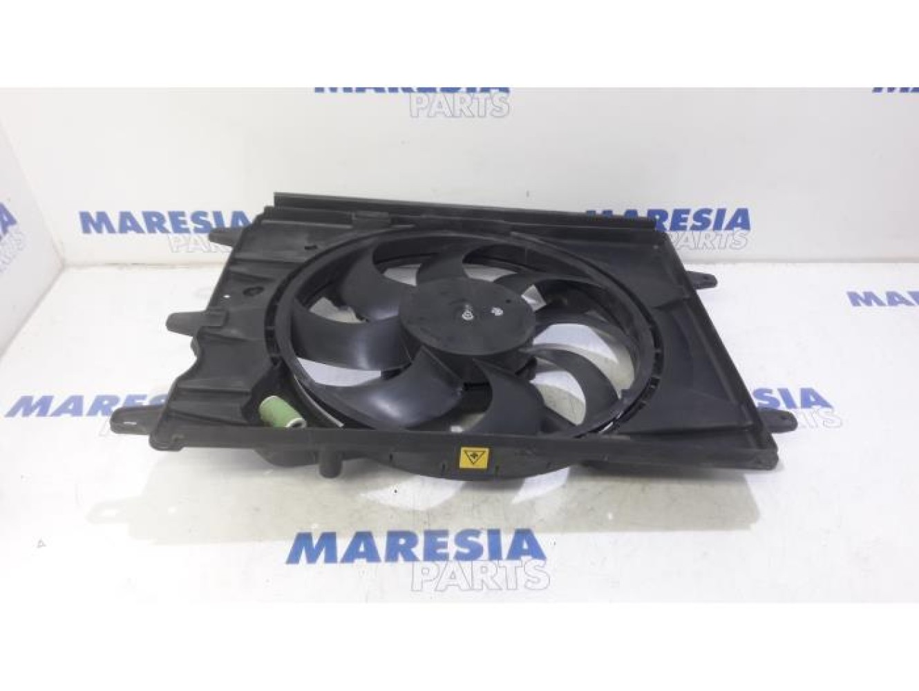 Fiat - Tipo - Fan motor