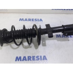 Renault - Clio - Front shock absorber rod, left