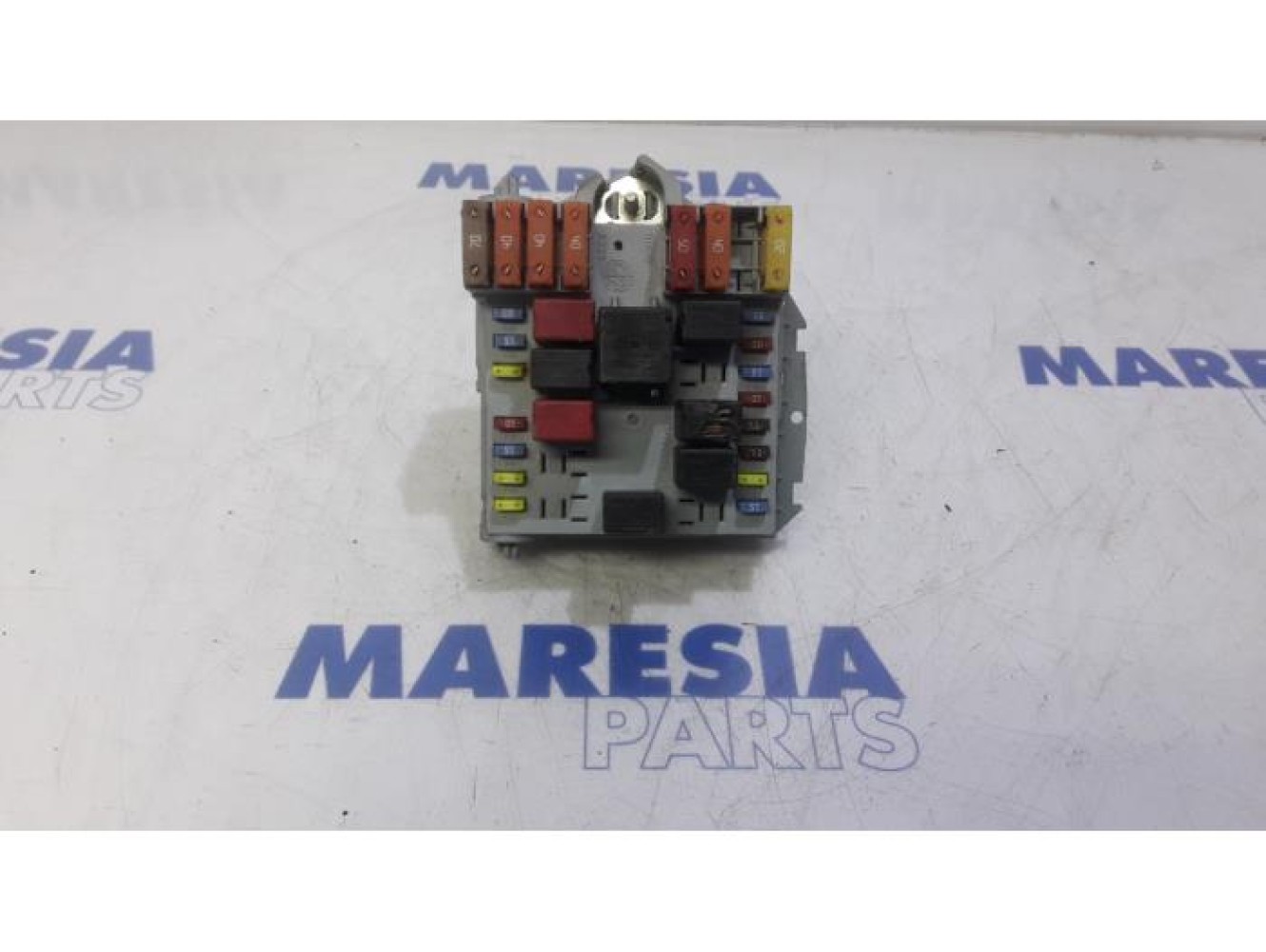 Alfa Romeo - Brera - Fuse box