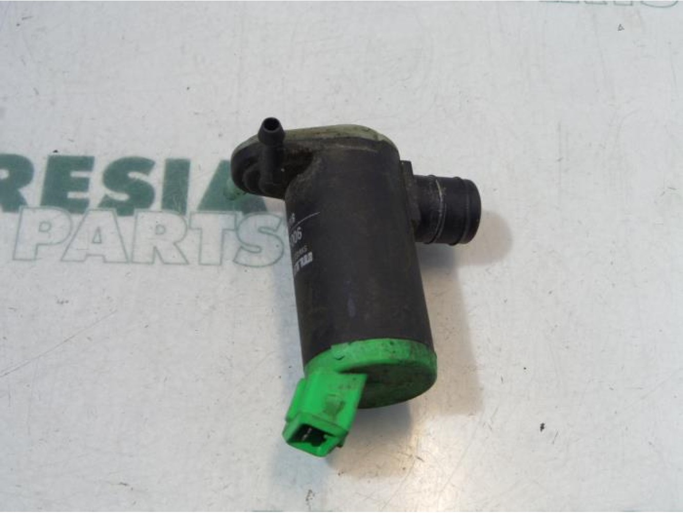 Peugeot - 206 - Scheibensprüherpumpe vorne
