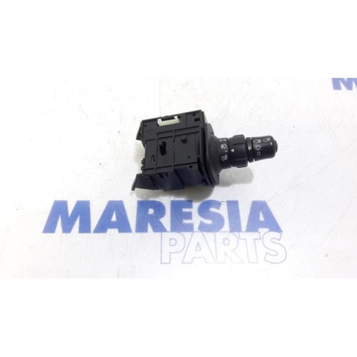 Renault - Megane Scenic - Indicator switch