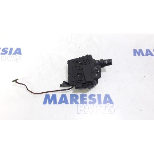 Renault - Megane Scenic - Wiper switch