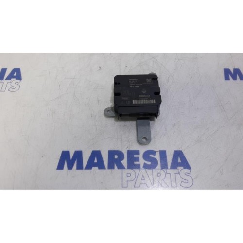 Renault - Clio - Airbag Module