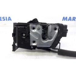 Renault - Clio - Front door lock mechanism 4-door, right
