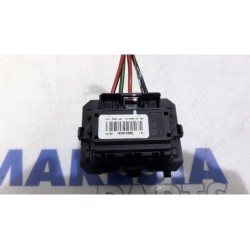 Renault - Clio - Heater resistor
