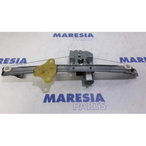 Renault - Clio - Window mechanism 4-door, front left