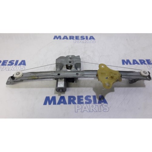 Renault - Clio - Window mechanism 4-door, front right