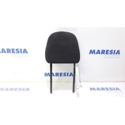 Peugeot - 208 - Headrest