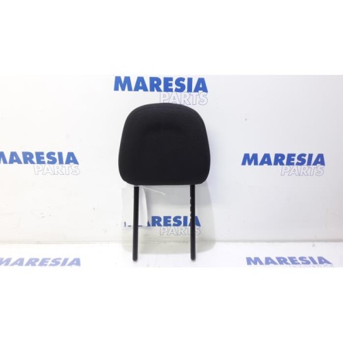 Peugeot - 208 - Headrest