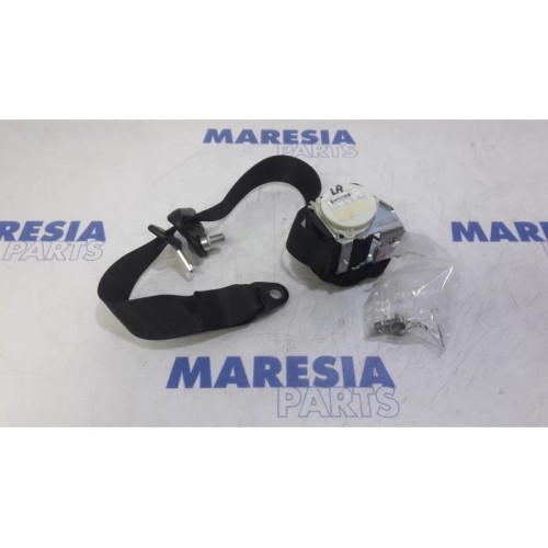 Fiat - 500 - Sicherheitsgurt links hinten