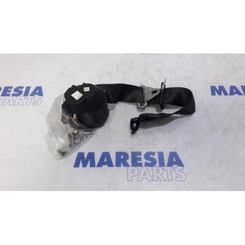 Alfa Romeo - Brera - Rear seatbelt, left