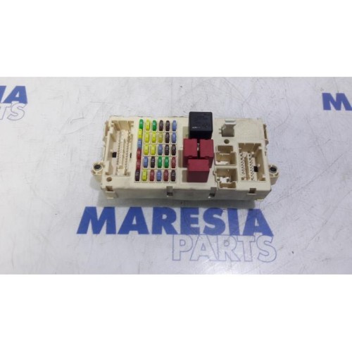 Alfa Romeo - Brera - Fuse box