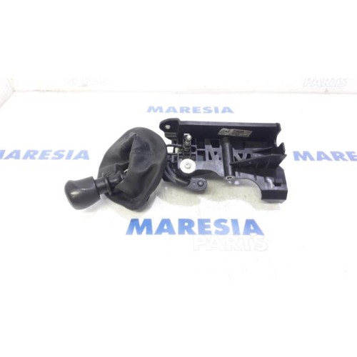 Fiat - Doblo - Gear stick