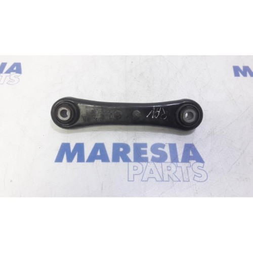 Volvo - XC60 - Rear wishbone, right