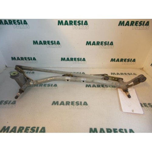 Renault - Megane - Wiper mechanism