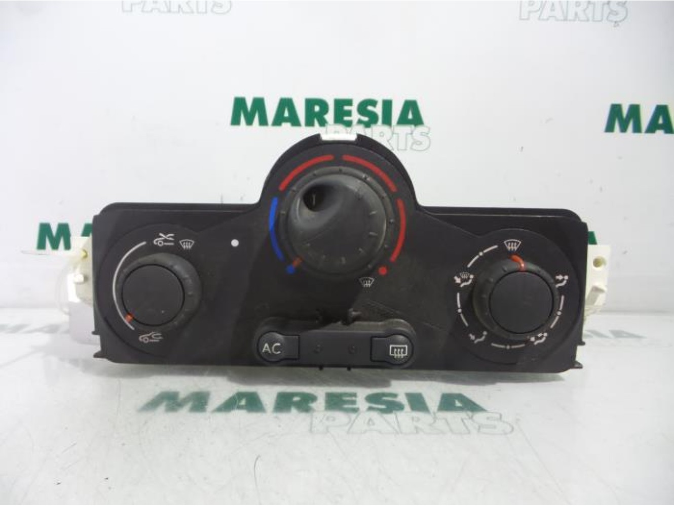 Renault - Megane - Heater control panel