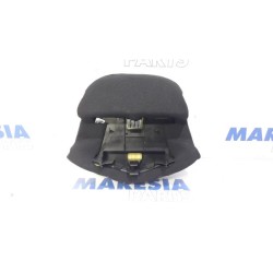 Peugeot - RCZ - Headrest