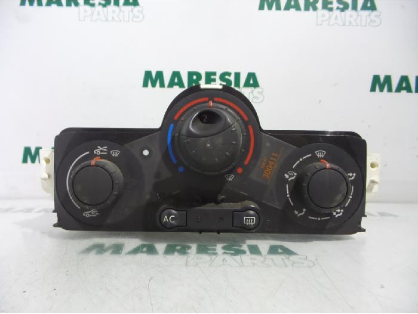 Renault - Megane - Heater control panel