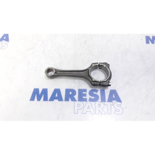 Alfa Romeo - Mito - Connecting rod