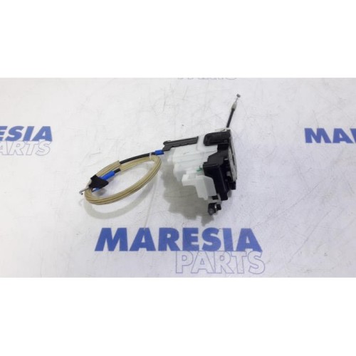 Fiat - Fiorino - Door lock mechanism 2-door, right