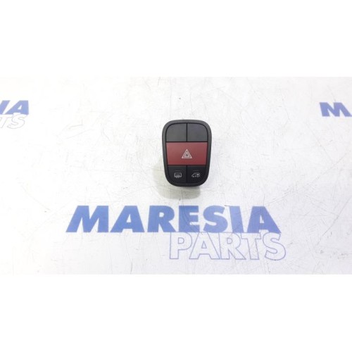 Fiat - Fiorino - Panic lighting switch