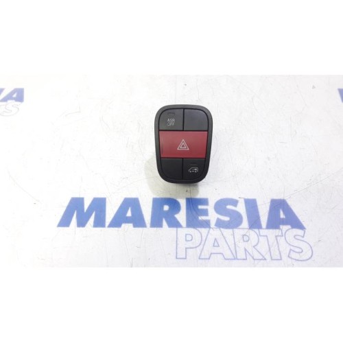 Fiat - Fiorino - Panic lighting switch