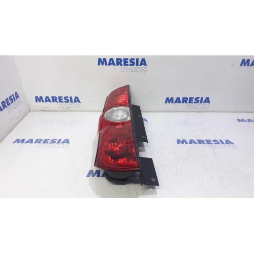 Fiat - Doblo - Achterlicht links