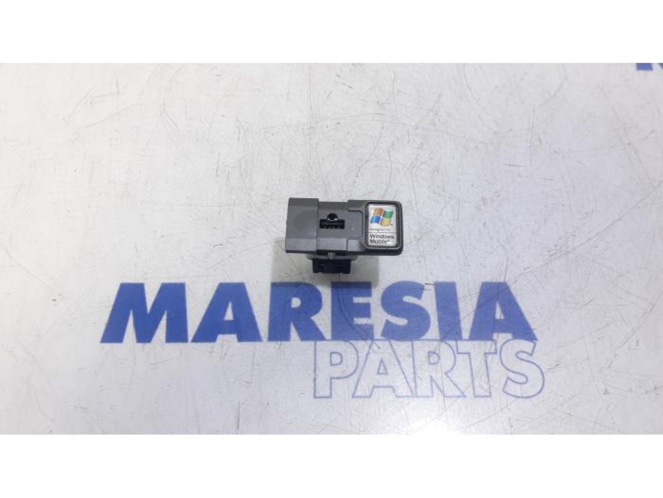 Fiat - Doblo - AUX/USB aansluiting