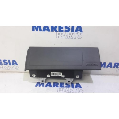 Fiat - Croma - Knee airbag, left