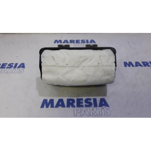 Fiat - Bravo - Right airbag (dashboard)
