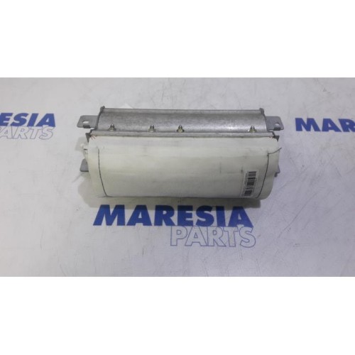 Lancia - Thesis - Right airbag (dashboard)