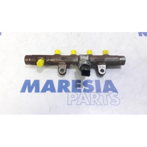 Renault - Megane - Fuel injector nozzle