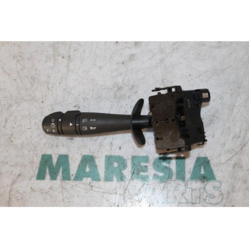 Renault - Twingo - Indicator switch