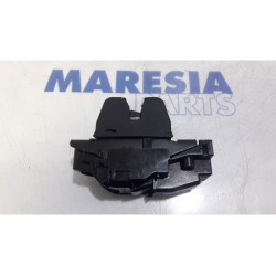 Peugeot - RCZ - Tailgate lock mechanism