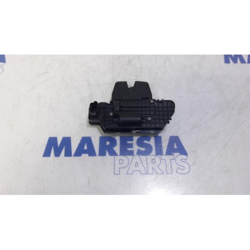 Citroen - C3 - Tailgate lock mechanism