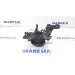 Renault - Megane - Fusee links-voor
