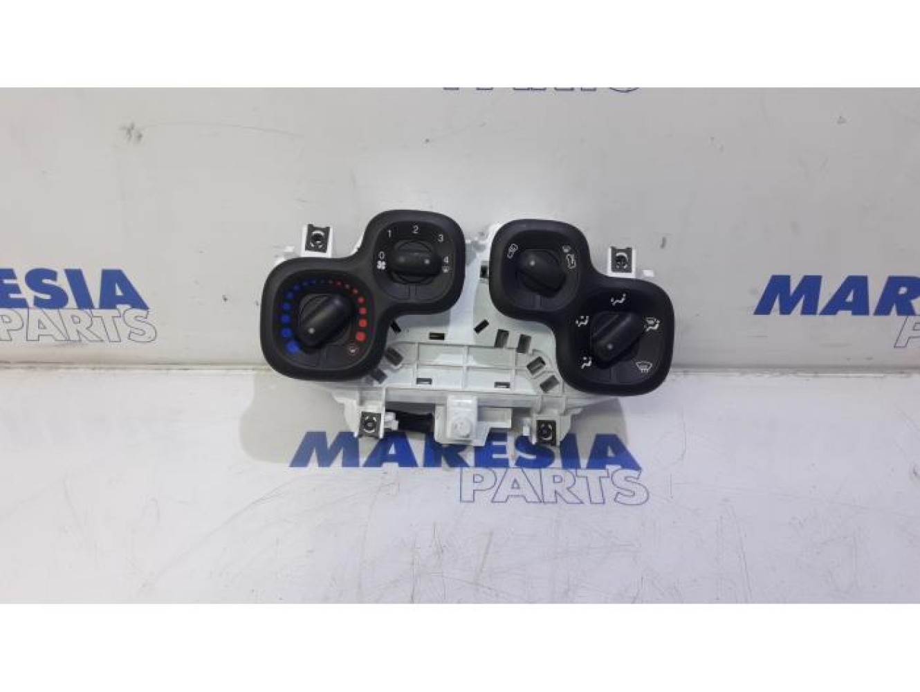 Fiat - Panda - Panneau de commandes chauffage