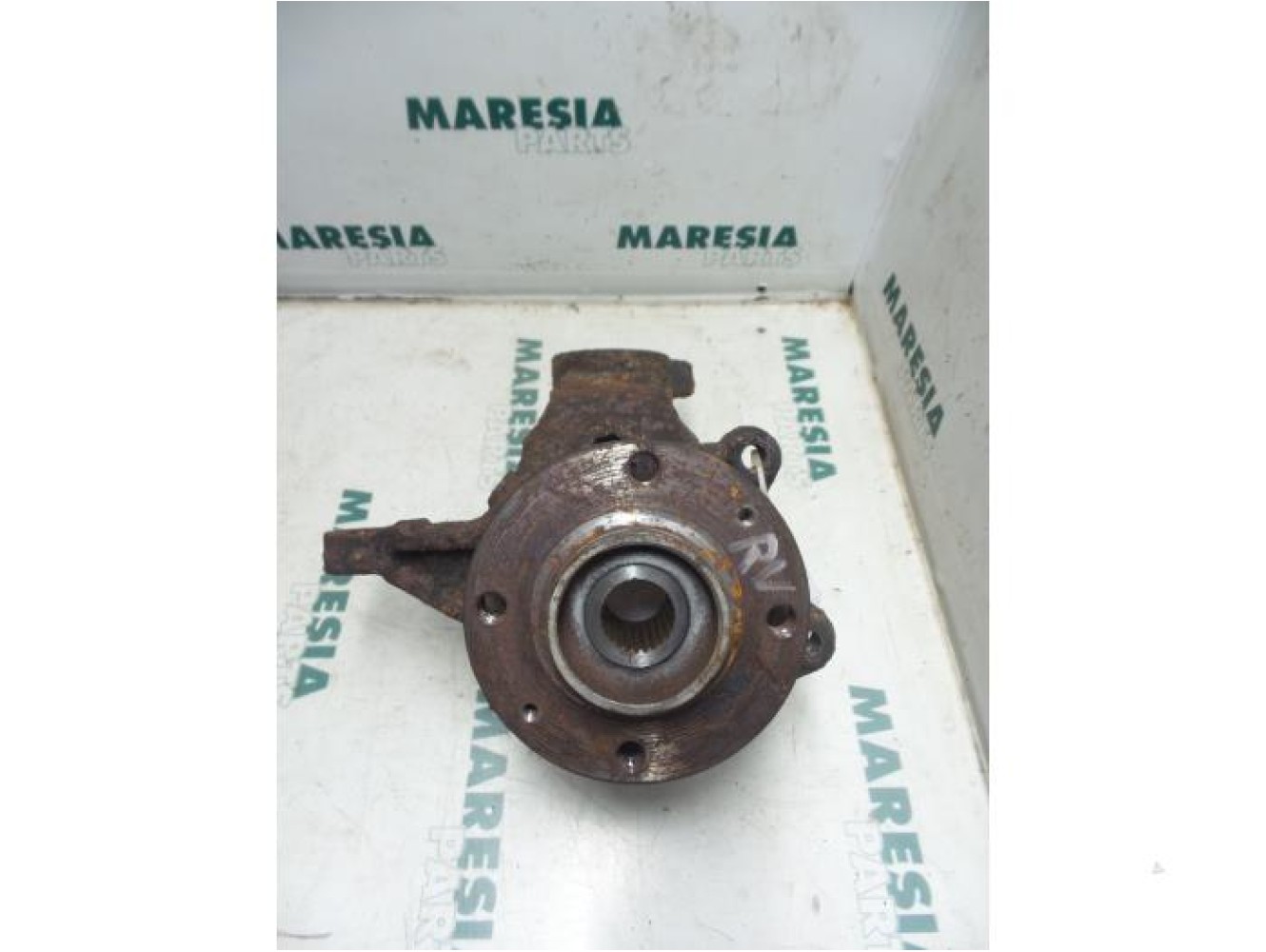 Peugeot - 206 - Knuckle, front right