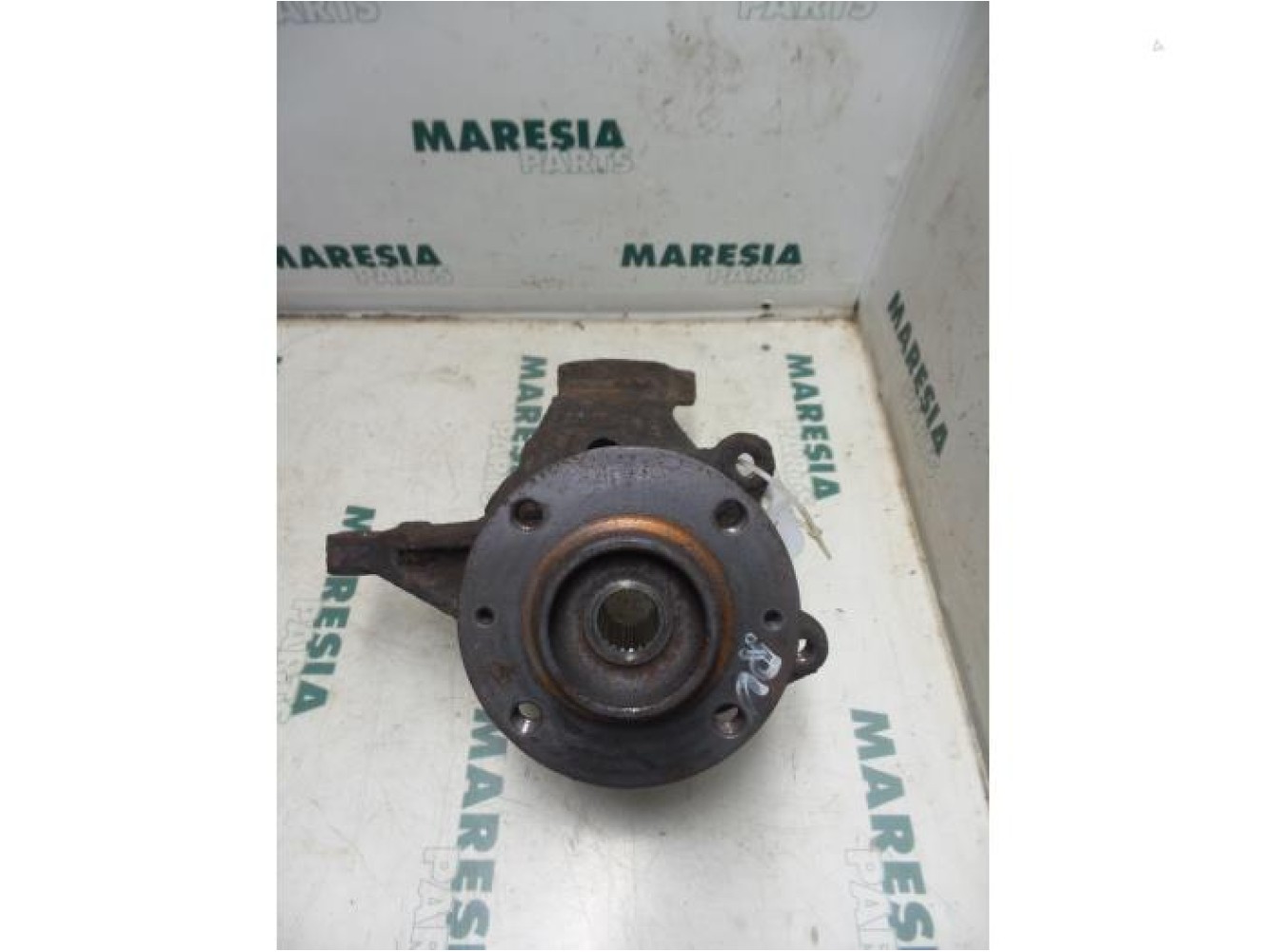 Peugeot - 206 - Knuckle, front right
