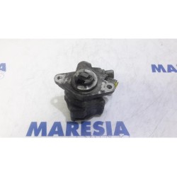 Renault - Master - Power steering pump