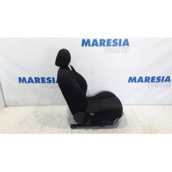 Peugeot - 207 - Sitz links